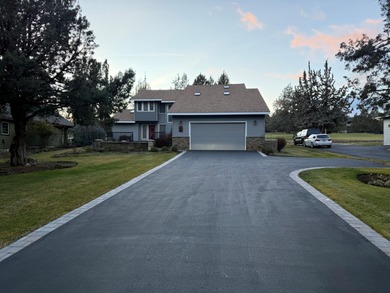 Nestled in Eagle Crest, this updated 3BR, 3BA home blends luxury on Eagle Crest Golf Resort - Resort Course in Oregon - for sale on GolfHomes.com, golf home, golf lot