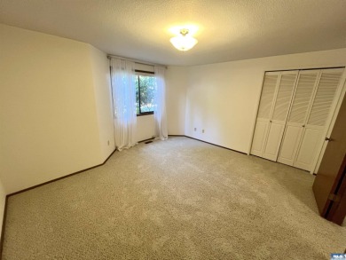 Welcome to this bright and beautifully laid out 3 bed, 2 bath on SunLand Golf and Country Club in Washington - for sale on GolfHomes.com, golf home, golf lot