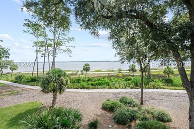 This stunning 5-bedroom, 6.5-bathroom home offers an unmatched on Haig Point Golf Club in South Carolina - for sale on GolfHomes.com, golf home, golf lot