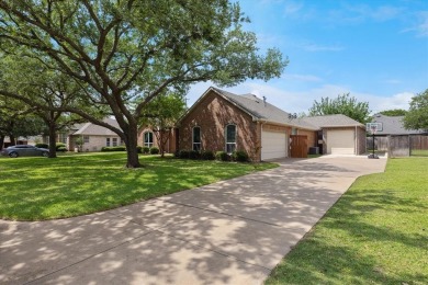 Come see this well-kept 3-bedroom, 2-bathroom home in the on Cleburne Golf Links in Texas - for sale on GolfHomes.com, golf home, golf lot