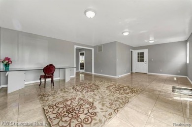 LOCATION LOCATION, CLEAN UPDATED 2 BDRM, 2 BATH, RANCH IN on Bay Pointe Golf Club in Michigan - for sale on GolfHomes.com, golf home, golf lot