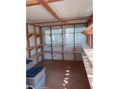 Welcome to Kelly Ridge! This spacious 1980 MH has a 433A on Lake Oroville Golf and Event Center in California - for sale on GolfHomes.com, golf home, golf lot