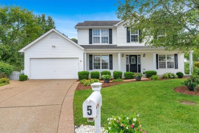 2 Story home w/breathtaking curb appeal, nestled on culdesac on The Links At Dardenne in Missouri - for sale on GolfHomes.com, golf home, golf lot