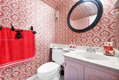 Beautifully furnished penthouse in a secure, resort-style gated on Inverrary Country Club in Florida - for sale on GolfHomes.com, golf home, golf lot