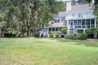 This beautifully updated 2 bedroom, 2 bathroom end-unit townhome on Haig Point Golf Club in South Carolina - for sale on GolfHomes.com, golf home, golf lot