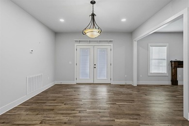 Located in the desirable Huntington Park neighborhood adjacent on Franklin Country Club in Kentucky - for sale on GolfHomes.com, golf home, golf lot