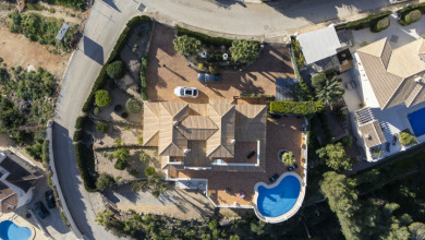 Fantastic villa incl. a brand new apartment. Two plots. on La Sella Golf Resort in Valencian Community - for sale on GolfHomes.com, golf home, golf lot