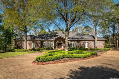 Extraordinary home located on the #6 hole of the PVCC golf on Pleasant Valley Country Club in Arkansas - for sale on GolfHomes.com, golf home, golf lot