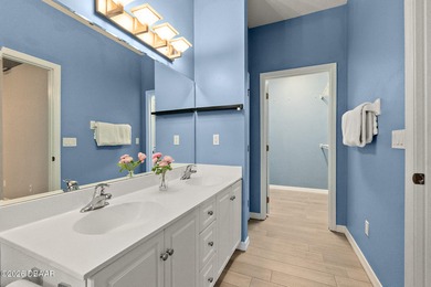 Welcome to effortless Florida living in this 3-bedroom, 2.5-bath on Venetian Bay Golf Course in Florida - for sale on GolfHomes.com, golf home, golf lot