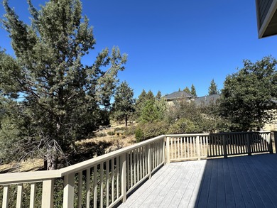 3039 Sq. Ft., 4 bedroom, 2.5 bath custom on .75 acre golf course on Running Y Ranch Resort in Oregon - for sale on GolfHomes.com, golf home, golf lot