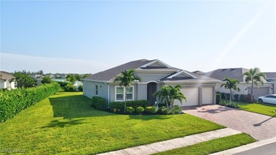 Exquisite Home in ENTRADA -Welcome to this beautifully on Sabal Springs Golf and Racquet Club in Florida - for sale on GolfHomes.com, golf home, golf lot