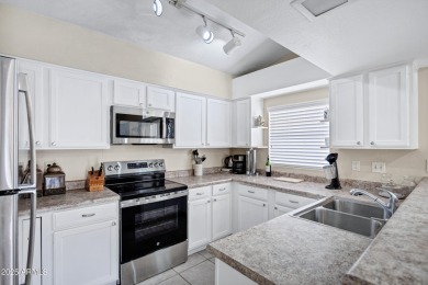 Single level home in the heart of Ahwatukee!  Pool size back on Ahwatukee Country Club in Arizona - for sale on GolfHomes.com, golf home, golf lot
