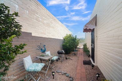 This well-maintained townhome offers elevated golf course and on Desert Hills Golf Club of Green Valley in Arizona - for sale on GolfHomes.com, golf home, golf lot