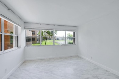 Beautifully updated 1 bed, 1.5 bath condo in the heart of on Sunrise Lakes Phase IV Golf Course in Florida - for sale on GolfHomes.com, golf home, golf lot