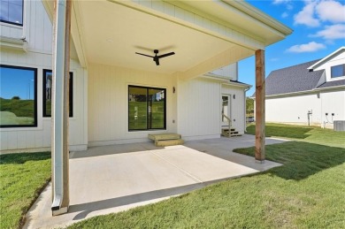 Stunning new floor plan in Parkville's premier golf community! on The Deuce At the National Golf Club of Kansas City in Missouri - for sale on GolfHomes.com, golf home, golf lot