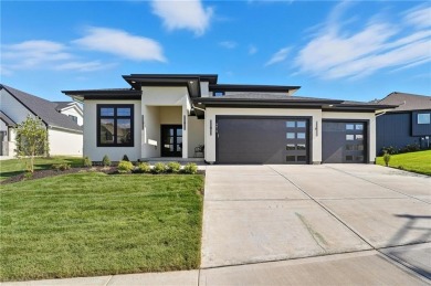 Stunning new floor plan in Parkville's premier golf community! on The Deuce At the National Golf Club of Kansas City in Missouri - for sale on GolfHomes.com, golf home, golf lot