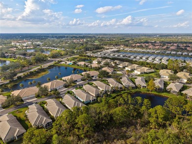 LAKE VIEW, EXTENDED LANAI, MAINTENANCE-FREE . Lake View Villa in on Plantation Golf and Country Club in Florida - for sale on GolfHomes.com, golf home, golf lot