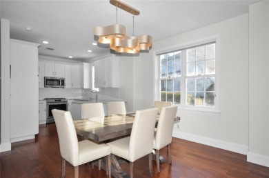 GORGEOUS! Renovated-Updated-Spacious Mirasol Model Townhouse 3 on The Greens At Half Hollow in New York - for sale on GolfHomes.com, golf home, golf lot