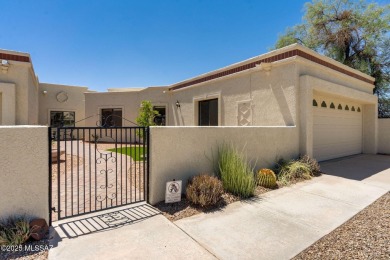 Rarely on the market!!  This OV Country Club Townhome has been on Oro Valley Country Club in Arizona - for sale on GolfHomes.com, golf home, golf lot