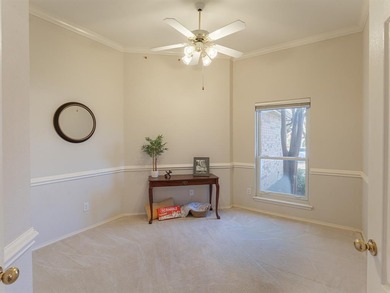 New roof, HVAC, dishwasher & updated windows make this one-story on Oakmont Country Club in Texas - for sale on GolfHomes.com, golf home, golf lot