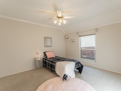 New roof, HVAC, dishwasher & updated windows make this one-story on Oakmont Country Club in Texas - for sale on GolfHomes.com, golf home, golf lot