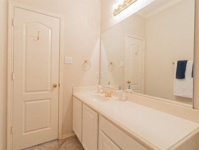 New roof, HVAC, dishwasher & updated windows make this one-story on Oakmont Country Club in Texas - for sale on GolfHomes.com, golf home, golf lot