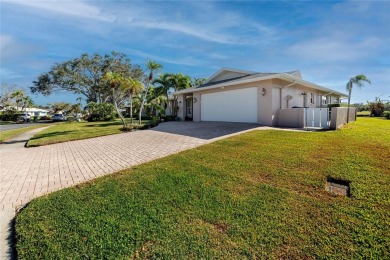 THIS HOME DID NOT SUSTAIN ANY DAMAGE OR FLOODING from Helene or on Seminole Lake Country Club in Florida - for sale on GolfHomes.com, golf home, golf lot