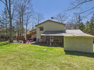 This beautiful well-maintained home is a great investment on Pocono Farms Country Club in Pennsylvania - for sale on GolfHomes.com, golf home, golf lot