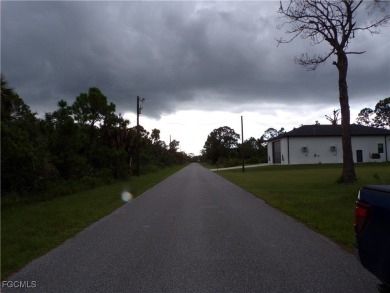 This Double lot offers nearly half an acre with 160 feet of on Sabal Trace Golf and Country Club in Florida - for sale on GolfHomes.com, golf home, golf lot