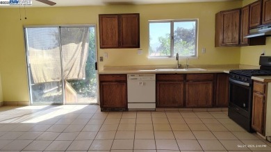 REO property.  Welcome to 18745 Spyglass Road, a  3 bedroom, 2 on Hidden Valley Lake Golf and Country Club in California - for sale on GolfHomes.com, golf home, golf lot