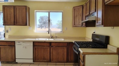 REO property.  Welcome to 18745 Spyglass Road, a  3 bedroom, 2 on Hidden Valley Lake Golf and Country Club in California - for sale on GolfHomes.com, golf home, golf lot