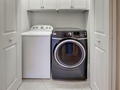 This beautifully maintained *SEAGROVE* villa is ideally located on Sarasota National Golf Club in Florida - for sale on GolfHomes.com, golf home, golf lot