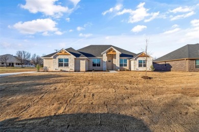 BUILDER INCENTIVE TO BUYER IS $5K TOWARDS CLOSING COSTS or RATE on Nutcracker Golf Club in Texas - for sale on GolfHomes.com, golf home, golf lot