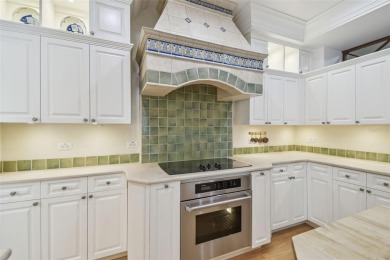 Rarely Available in Palma Ceia - Steps from Palma Ceia Golf on Palma Ceia Golf and Country Club in Florida - for sale on GolfHomes.com, golf home, golf lot