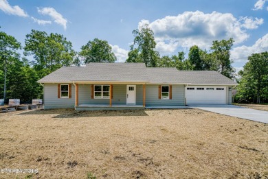 ? New Construction in Lake Tansi - Modern Comfort on 2 Lots! ?
 on Lake Tansi Village Country Club in Tennessee - for sale on GolfHomes.com, golf home, golf lot