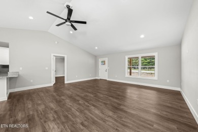 ? New Construction in Lake Tansi - Modern Comfort on 2 Lots! ?
 on Lake Tansi Village Country Club in Tennessee - for sale on GolfHomes.com, golf home, golf lot