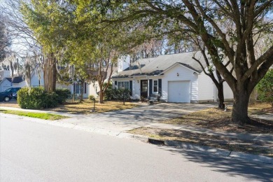 One-Level Living at Its Finest in Shadowmoss Plantation4 on Shadowmoss Plantation Golf Club in South Carolina - for sale on GolfHomes.com, golf home, golf lot