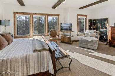 SPECTACULAR AND PRIVATE RETREAT SETTING AMONGST THE TREES IN on Hayden Lake Country Club in Idaho - for sale on GolfHomes.com, golf home, golf lot