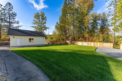 Rare single-level living on nearly an acre inside the city on Grants Pass Golf Club in Oregon - for sale on GolfHomes.com, golf home, golf lot