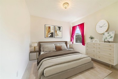 One or more photo(s) has been virtually staged. Seller may on MetroWest Golf Club in Florida - for sale on GolfHomes.com, golf home, golf lot