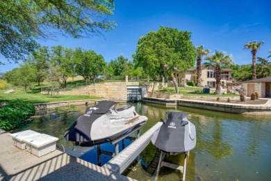 Wonderful lake home set up perfectly for family & friends. A 4/4 on Slick Rock Golf Course - Horseshoe Bay in Texas - for sale on GolfHomes.com, golf home, golf lot