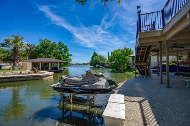 Wonderful lake home set up perfectly for family & friends. A 4/4 on Slick Rock Golf Course - Horseshoe Bay in Texas - for sale on GolfHomes.com, golf home, golf lot