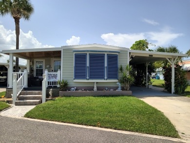 LOCATION! LOCATION!! -- RENOVATED -- 2 BEDROOM, 2 BATH. Located on Spessard Holland Golf Course in Florida - for sale on GolfHomes.com, golf home, golf lot