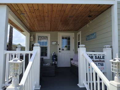 LOCATION! LOCATION!! -- RENOVATED -- 2 BEDROOM, 2 BATH. Located on Spessard Holland Golf Course in Florida - for sale on GolfHomes.com, golf home, golf lot