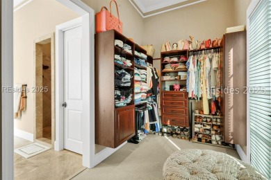 Conveniently located near Berkeley Hall's River Park, this 4BR on Berkeley Hall Golf Club in South Carolina - for sale on GolfHomes.com, golf home, golf lot