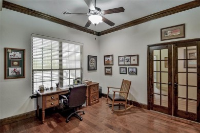 Golf Course Living in Harbor Lakes! This 3-bedroom, 2.5-bath on Harbor Lakes Golf Club in Texas - for sale on GolfHomes.com, golf home, golf lot