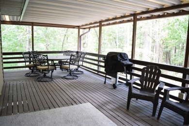 Beautifully Remodeled Retreat with Modern Comforts! Welcome to on Indian Hills Country Club in Arkansas - for sale on GolfHomes.com, golf home, golf lot