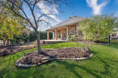 Gorgeous 2 bedroom home with multiple living areas and a on Heritage Ranch Golf and Country Club in Texas - for sale on GolfHomes.com, golf home, golf lot