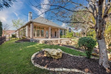 Gorgeous 2 bedroom home with multiple living areas and a on Heritage Ranch Golf and Country Club in Texas - for sale on GolfHomes.com, golf home, golf lot