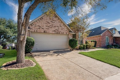 Gorgeous 2 bedroom home with multiple living areas and a on Heritage Ranch Golf and Country Club in Texas - for sale on GolfHomes.com, golf home, golf lot